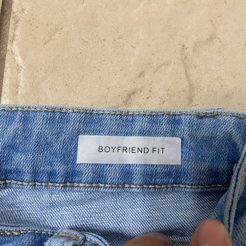 Judy Blue Boyfriend Fit Distressed Light Wash Jeans Shredded Raw Hem Size 5/27 - Picture 4 of 10